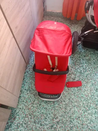 Carrito de bebé Quinny rojo