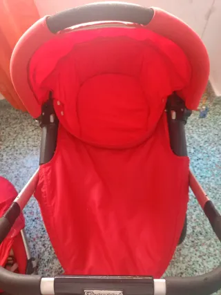 Carrito de bebé Quinny rojo