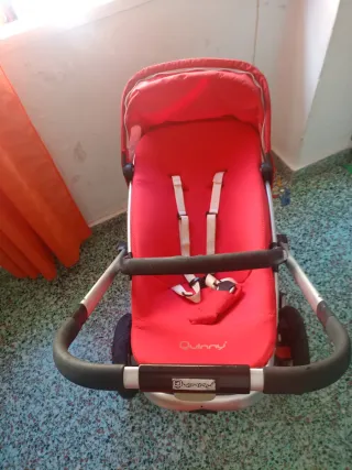 Carrito de bebé Quinny rojo