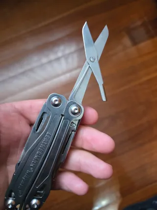 Leatherman Wingman multiherramienta