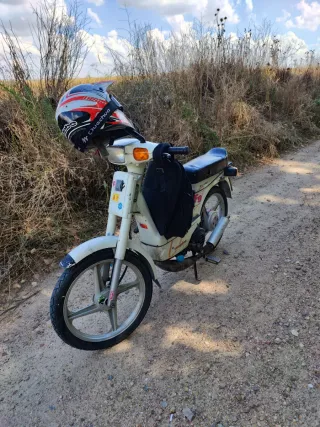 Vespino F9 Blanco , pegatina b. Muchos