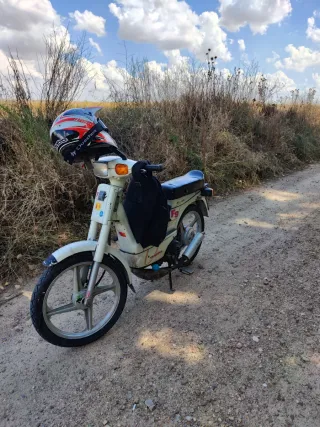 Vespino F9 Blanco , pegatina b. Muchos