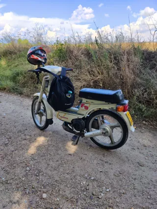 Vespino F9 Blanco , pegatina b. Muchos