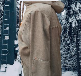 Chaqueta Decathlon verde kaki