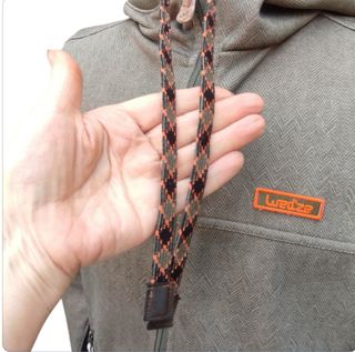 Chaqueta Decathlon verde kaki