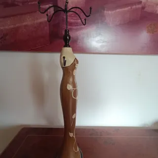 Busto joyero porta collares