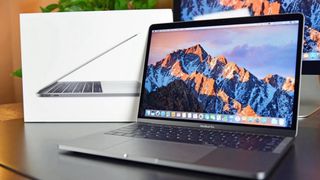 MacBook Pro 2018 Plata 13”