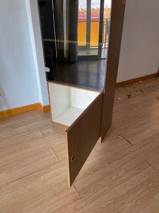 Vitrina madera y cristal