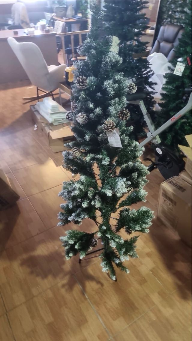 Árvore de Natal 150 cm com pinhas