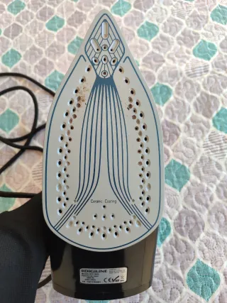 Plancha de ropa cerámica DIGILINE