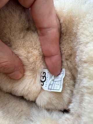 Stivali Ugg marroni con bottone