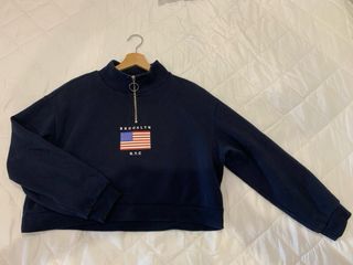 Sudadera corta azul marino con cremallera