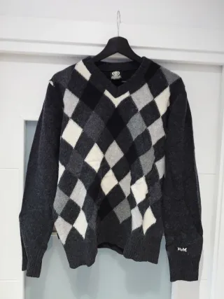 Jersey de lana rombos cuello pico