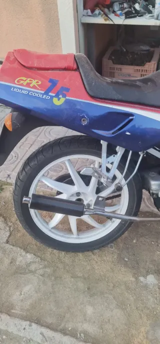 Escape jazen Derbi GPR 75