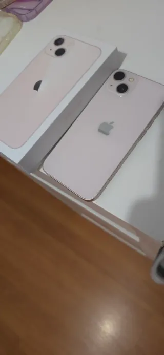 iPhone 13 - Capacidad Batería 85%