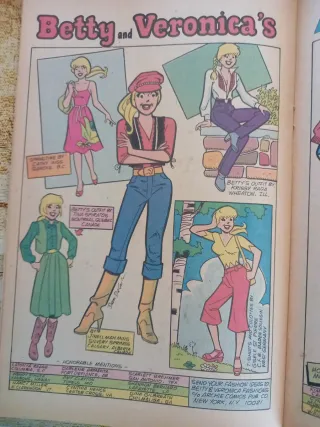 Archie Comocs Group Betty & Veronica (Archie's ...