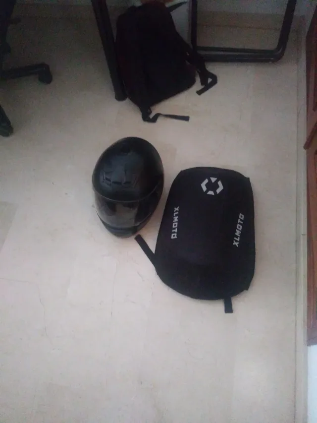 Casco Xl y espaldera Xlmoto