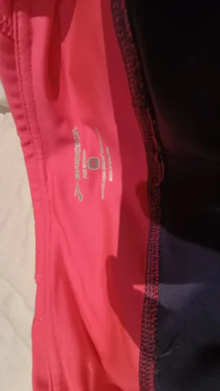 Mallas deportivas Brooks azul y rosa