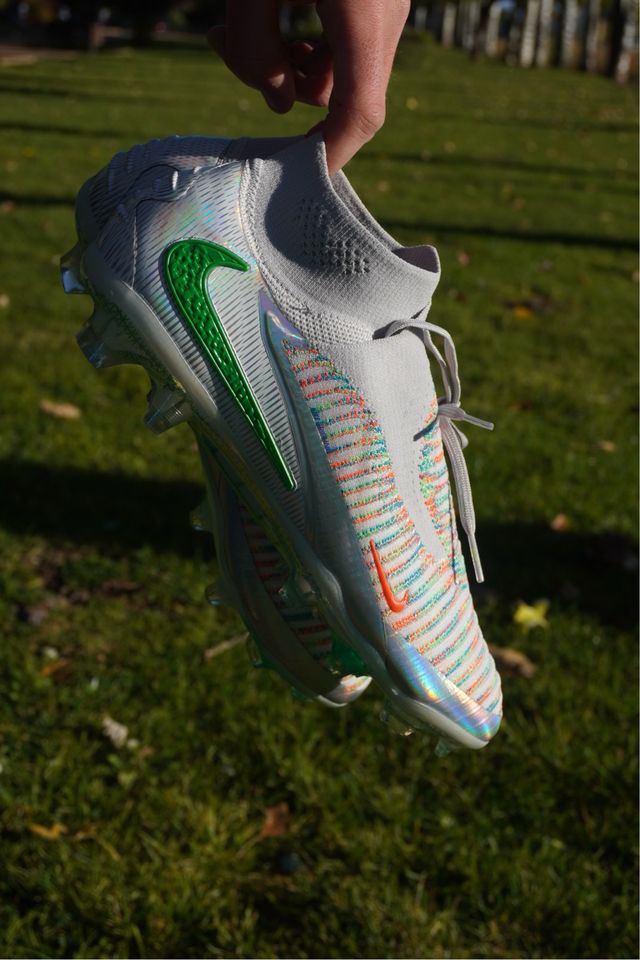 Botas Fútbol Nike Phantom EA Sport Talla 43