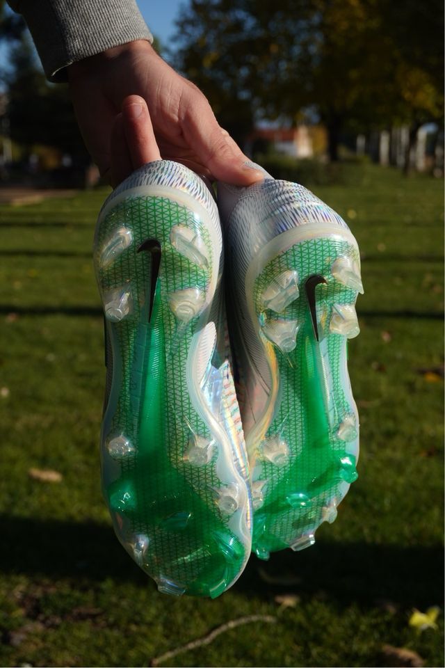 Botas Fútbol Nike Phantom EA Sport Talla 43