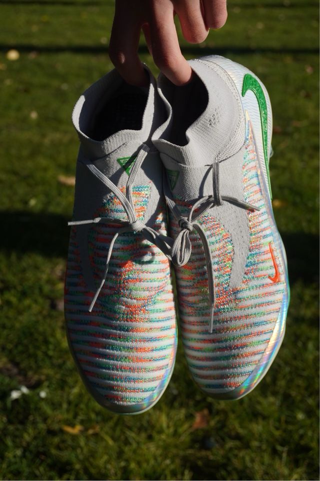 Botas Fútbol Nike Phantom EA Sport Talla 43