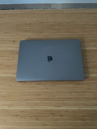 MacBook Pro 16 2019 i7 / 16GB / 512GB