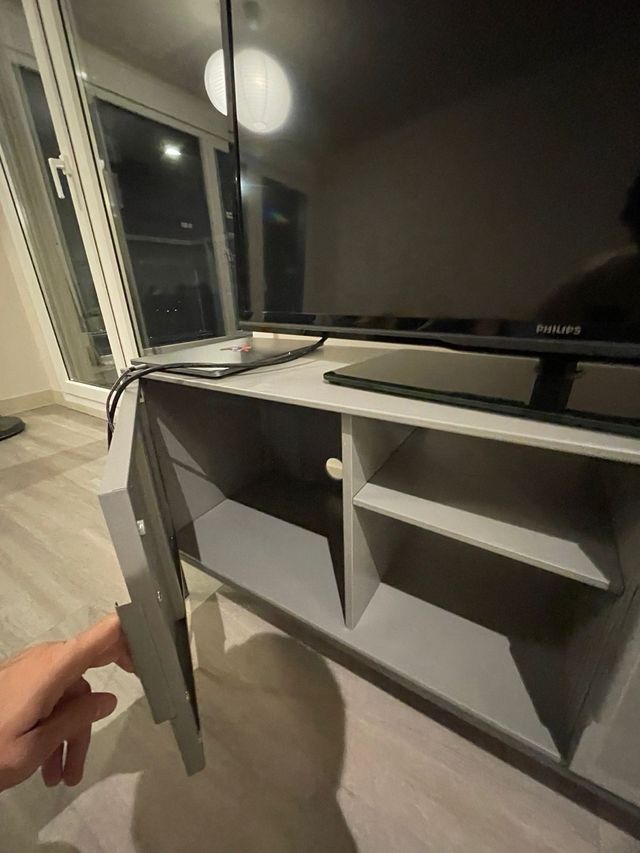 Mueble TV TULLSTORP IKEA gris