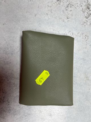 Monedero con cremallera y perros bordados