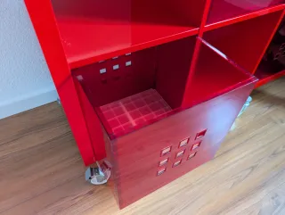 Cómoda con cajones, cajoneras y ruedas