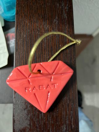 Llavero Rabat Diamante Rojo Dorado