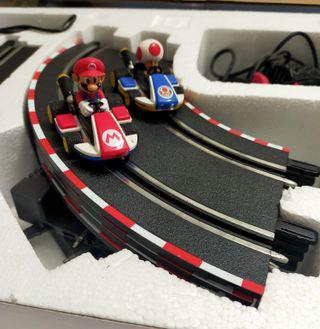 Carrera GO!!! Mario Kart 8 Slot Racing