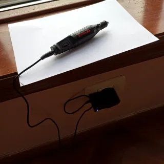 Taladro multifunción con accesorios