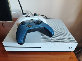 Xbox One S 1TB + 2 Mandos Azul y Blanco