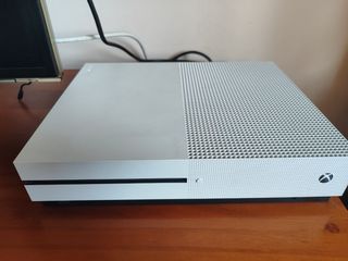 Xbox One S 1TB + 2 Mandos Azul y Blanco