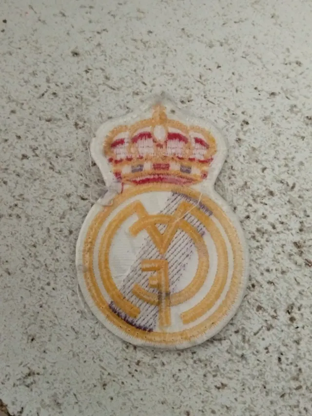 Tres escudos Real Madrid