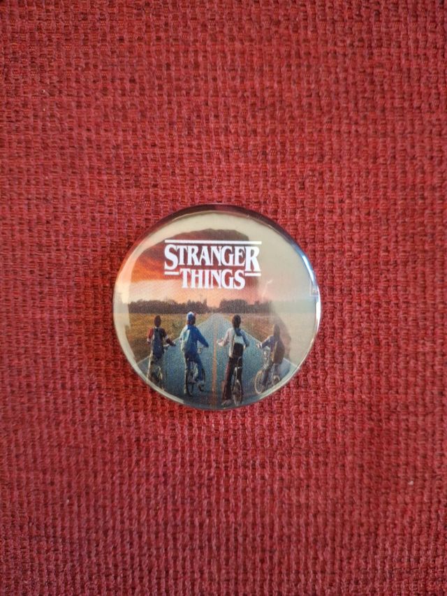 Lote 3 Chapas Stranger Things