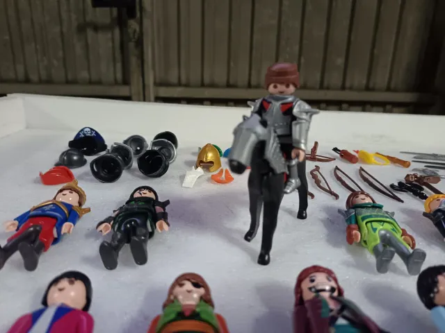 LOTE PLAYMOBIL FIGURE + ACCESSORI + REGALO