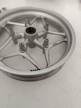 Llanta delantera BMW F 800 ST