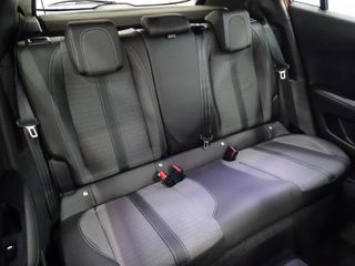 PEUGEOT e2008 Electrico Allure 136 100kW