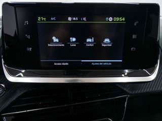 PEUGEOT e2008 Electrico Allure 136 100kW