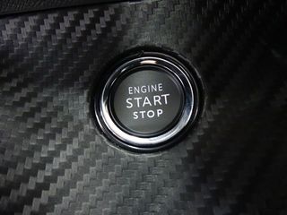 PEUGEOT e2008 Electrico Allure 136 100kW