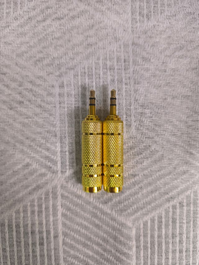 Adaptador Jack 3,5mm hembra a 6,35mm macho - Nuevo