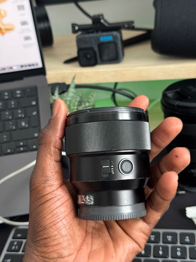 Obiettivo Sony 85mm f/1.8 Full Frame