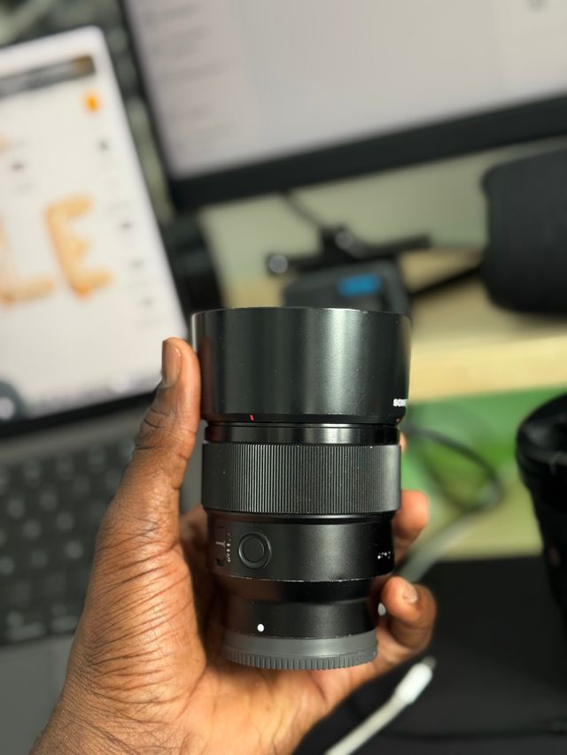 Obiettivo Sony 85mm f/1.8 Full Frame