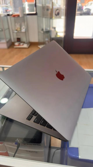 MacBook Air 2020 Gris 512GB 8GB RAM