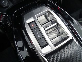 PEUGEOT e2008 Electrico First Edition 156 115kW