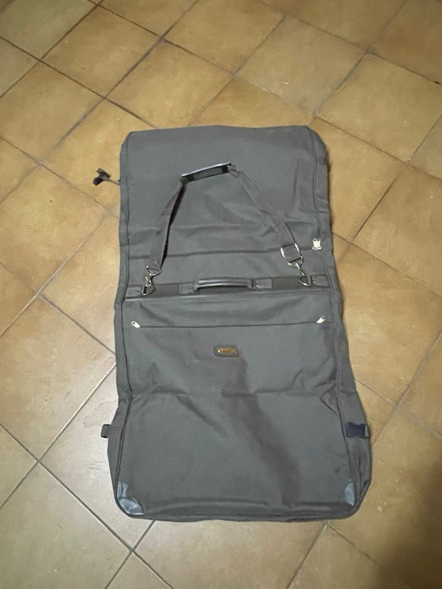 Bolsa de viaje para trajes gris