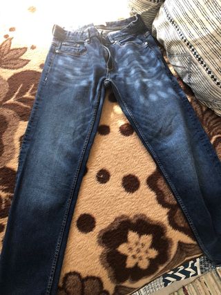 Pantalón vaquero Zara azul