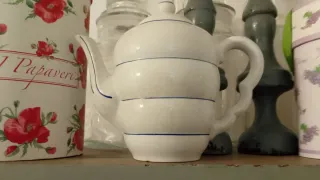 Antica teiera firmata