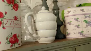 Antica teiera firmata